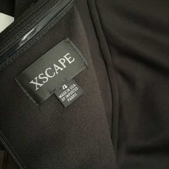 Xscape Gown Asymmetric Off the Shoulder Handkerchief Hem Dress in black Size 4 - Picture 2 of 5